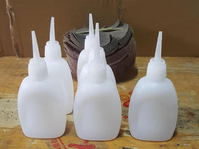 增強(qiáng)型瞬間膠水的特性、化學(xué)原理與使用方法